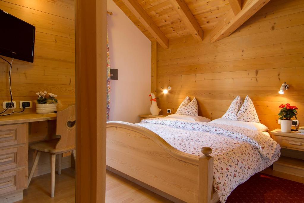 Chalet Madrisa コルヴァーラ・イン・バディーア 部屋 写真